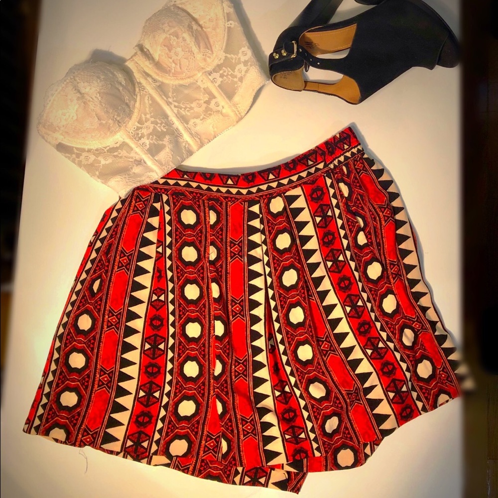 H&M Pattern Shorts with Pockets Size 2
